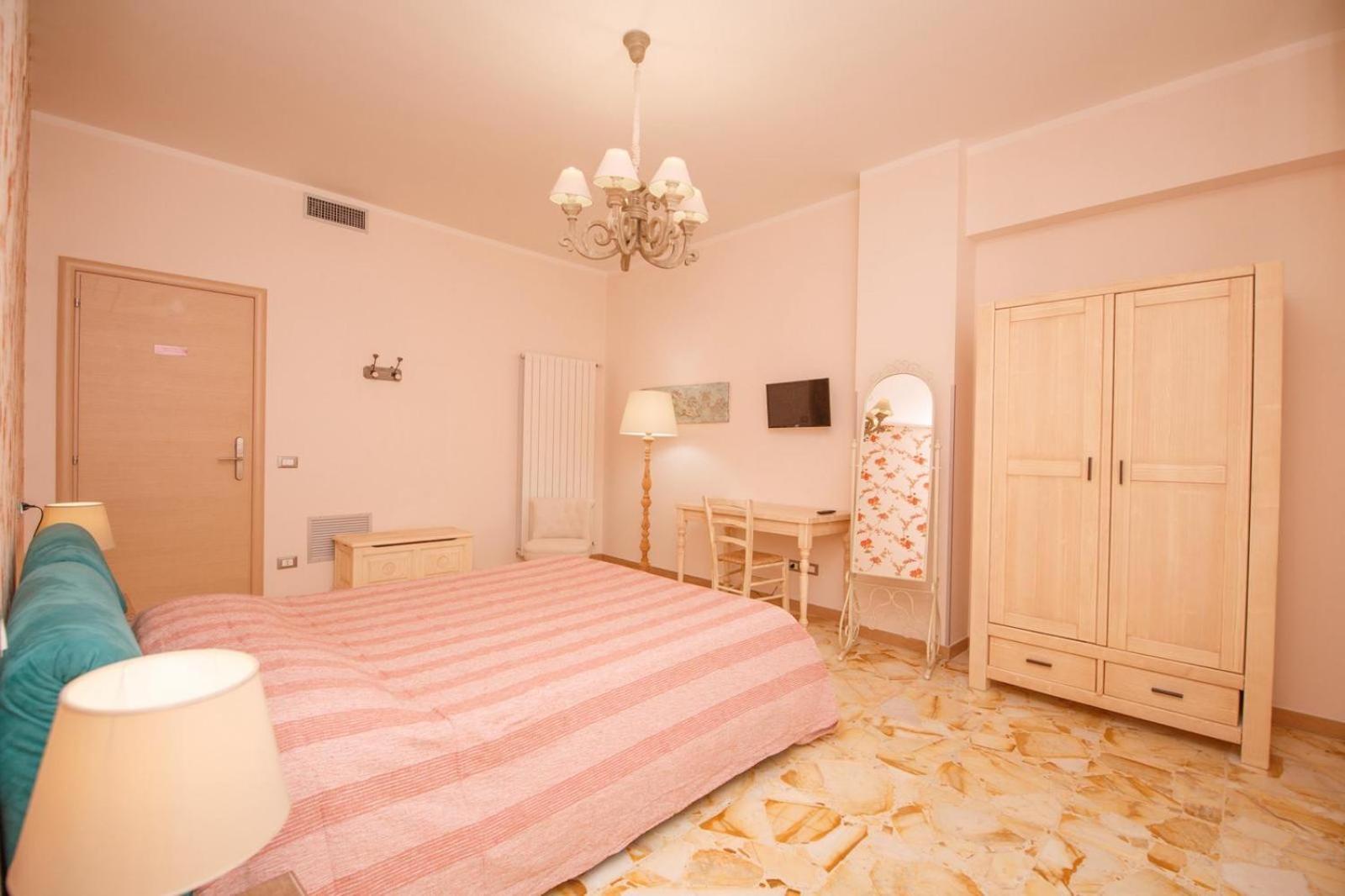 كامبوباسّو Rooms 66 المظهر الخارجي الصورة